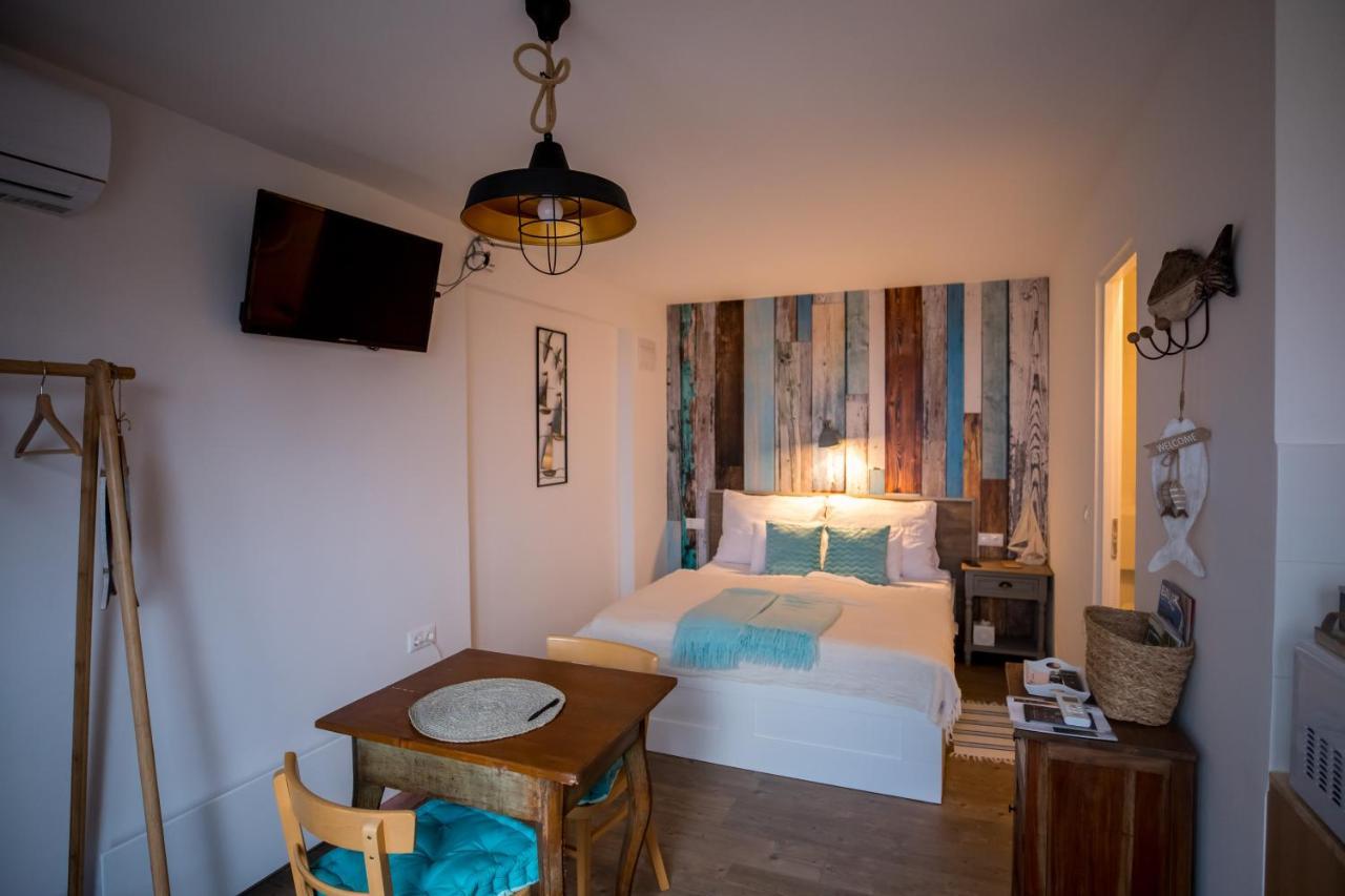 Bacchus Apartman - Borbarlang, Badacsony Бадачонтомай Екстериор снимка