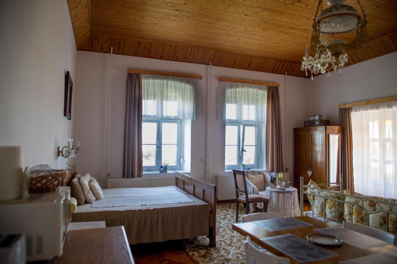 Bacchus Apartman - Borbarlang, Badacsony Бадачонтомай Екстериор снимка